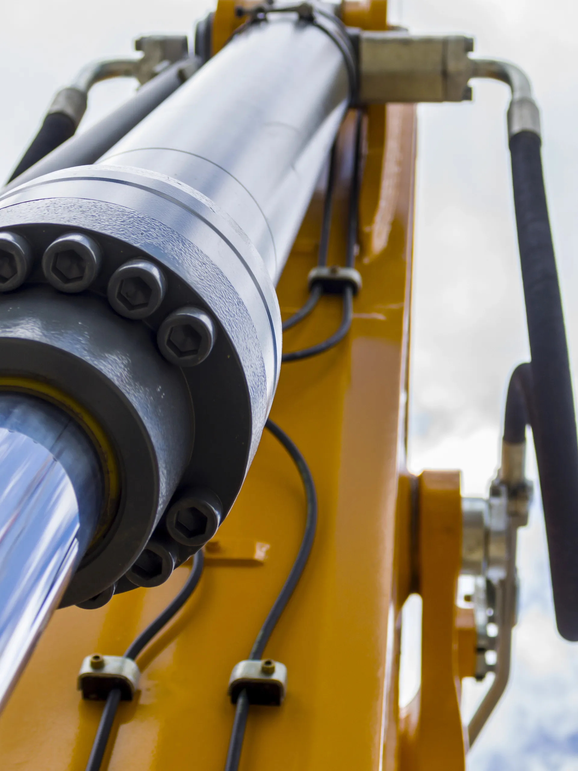 How Does a Hydraulic Cylinder Work